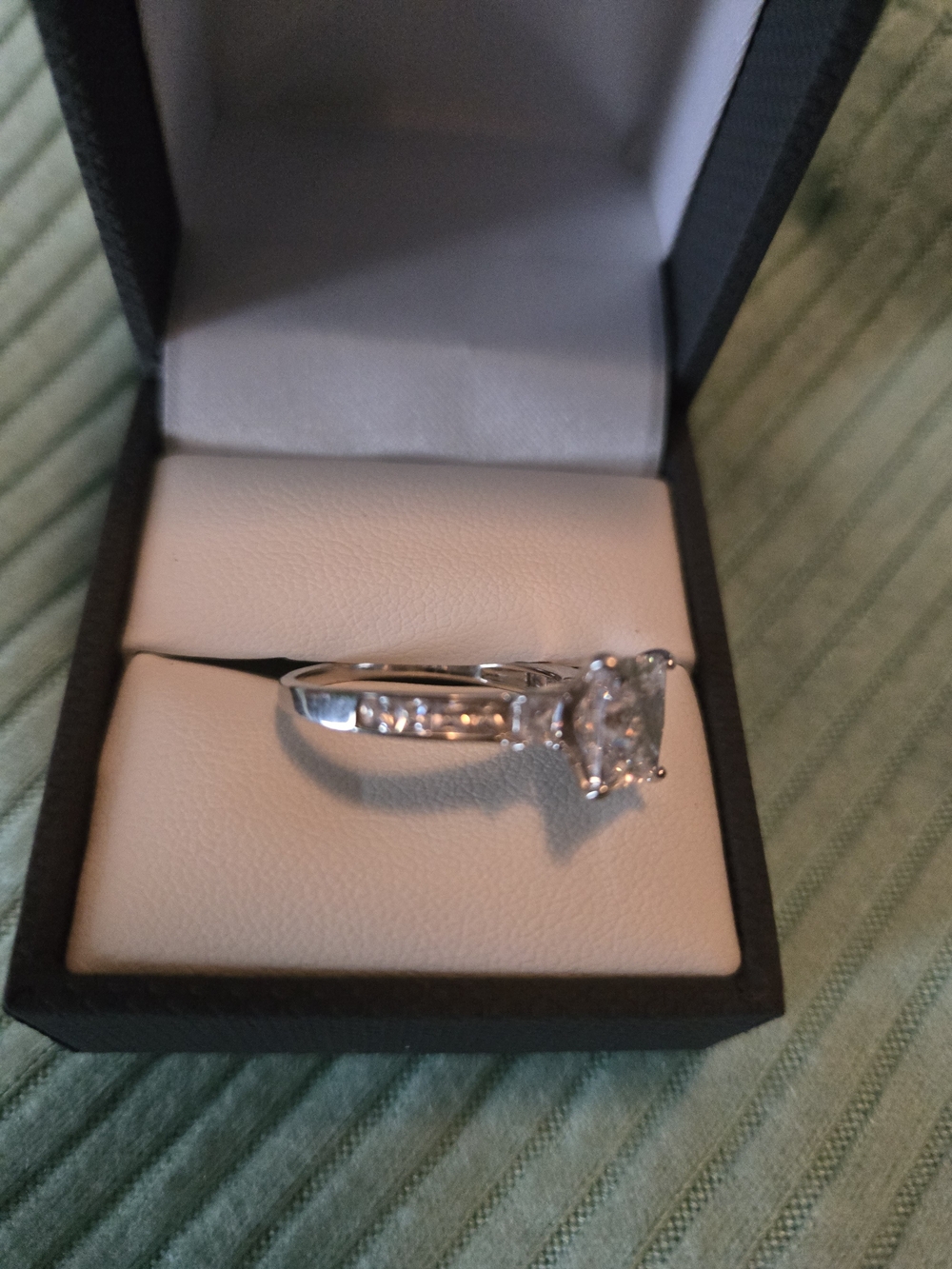 Womens Ring :Silver Princess-Cut Engagement Ring - Picture 3 of 3
